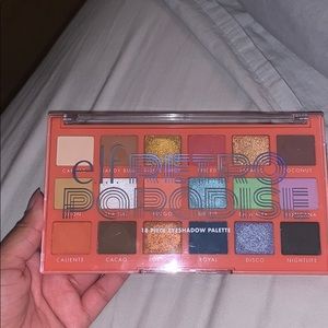 Elf Retro Paradise Eyeshadow Palette